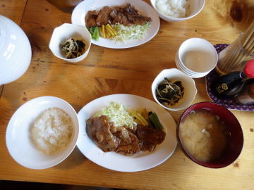 赤石小屋の夕食