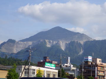 武甲山