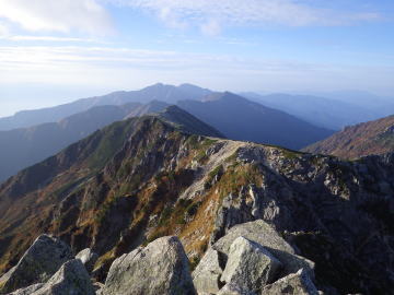 空木岳へ続く縦走路