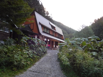 長衛小屋（旧北沢駒仙小屋）