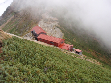 五竜山荘 2490m