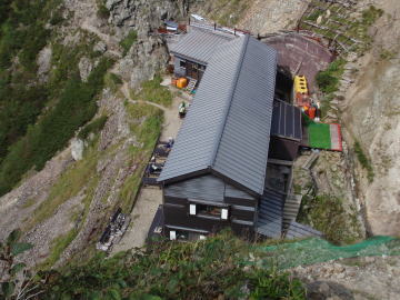 八峰キレット小屋