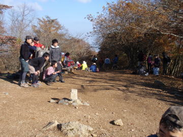 川苔山頂上