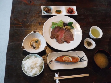 瑞牆山荘の夕食