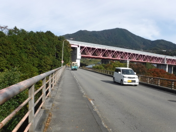 百蔵山