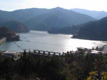 奥多摩湖
