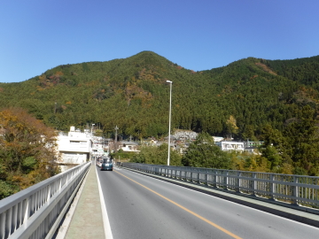 ズマド山