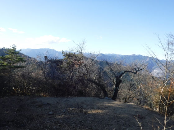 日の出山山頂