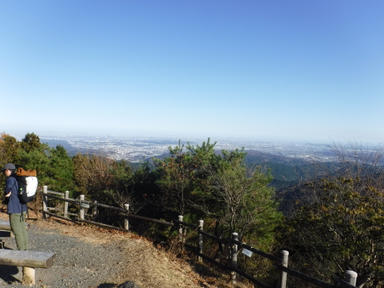 日の出山山頂