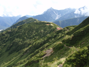 ヒュッテ西岳と前穂高岳