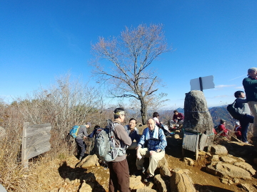 高川山頂上