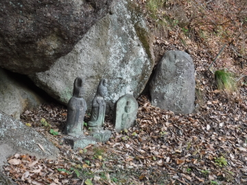 登山道脇にお地蔵さん
