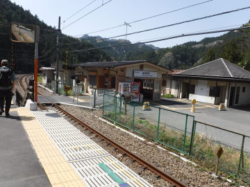 西武秩父線西吾野駅
